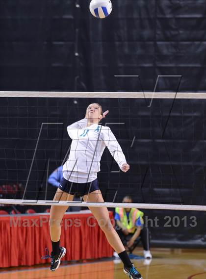 Thumbnail 1 in Starmount vs. Raleigh Charter (NCHSAA 1A Final) photogallery.
