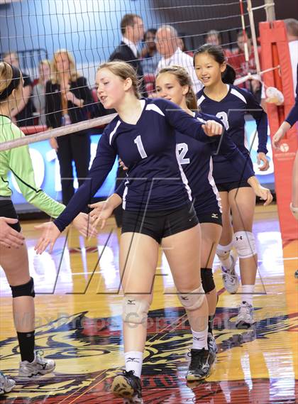 Thumbnail 2 in Starmount vs. Raleigh Charter (NCHSAA 1A Final) photogallery.
