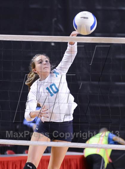 Thumbnail 3 in Starmount vs. Raleigh Charter (NCHSAA 1A Final) photogallery.