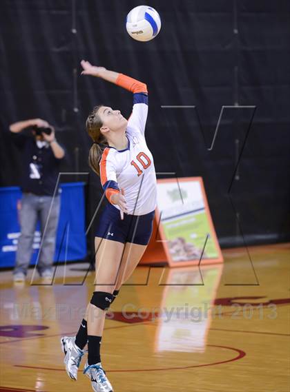 Thumbnail 1 in Starmount vs. Raleigh Charter (NCHSAA 1A Final) photogallery.