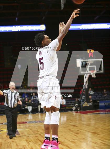 Thumbnail 3 in Southampton vs Our Lady of Lourdes (NYSPHSAA Class A Semifinal) photogallery.