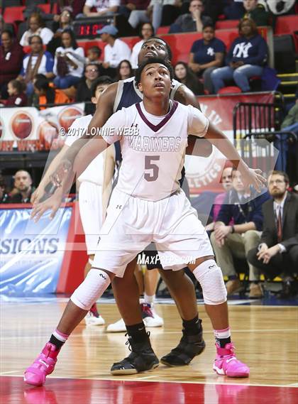 Thumbnail 2 in Southampton vs Our Lady of Lourdes (NYSPHSAA Class A Semifinal) photogallery.