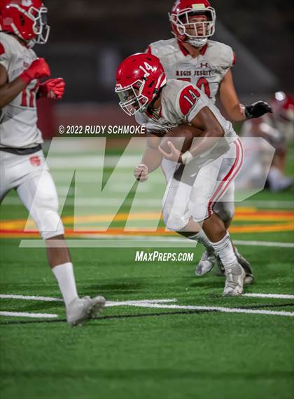Thumbnail 2 in Oaks Christian vs. Regis Jesuit photogallery.
