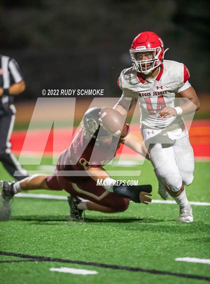 Thumbnail 2 in Oaks Christian vs. Regis Jesuit photogallery.