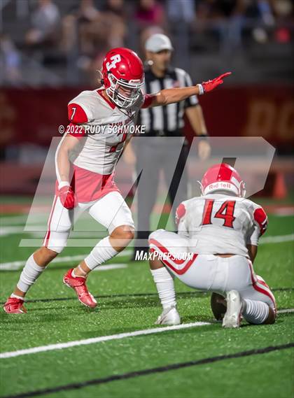 Thumbnail 3 in Oaks Christian vs. Regis Jesuit photogallery.