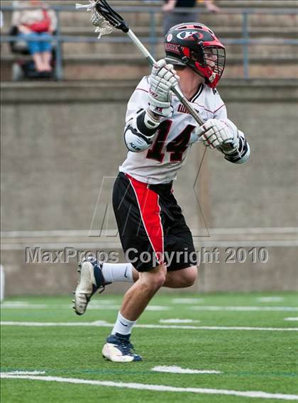 Thumbnail 3 in Medfield vs Hingham (MIAA Division 2 East Final) photogallery.