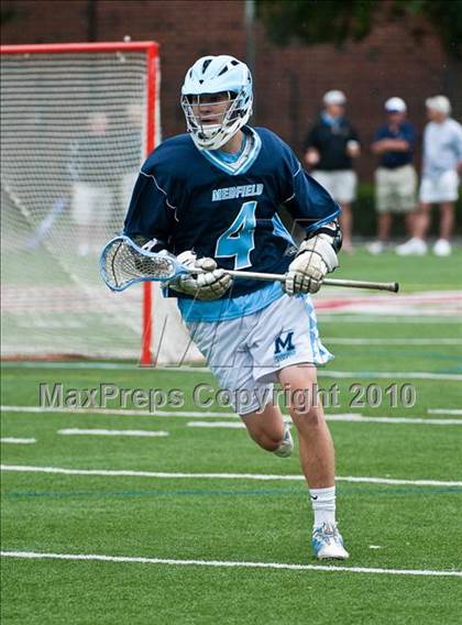 Thumbnail 3 in Medfield vs Hingham (MIAA Division 2 East Final) photogallery.