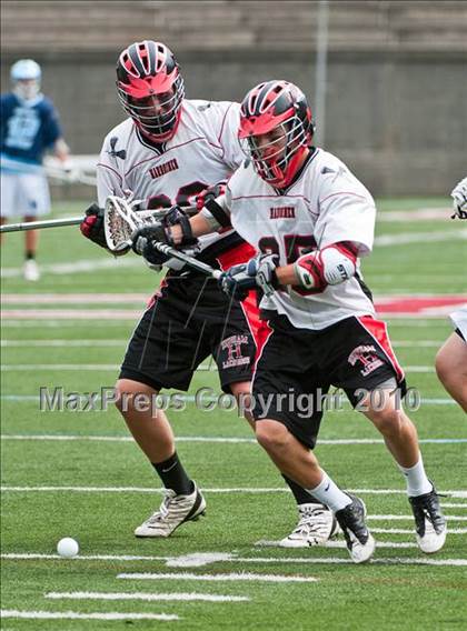 Thumbnail 3 in Medfield vs Hingham (MIAA Division 2 East Final) photogallery.