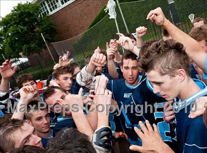 Thumbnail 3 in Medfield vs Hingham (MIAA Division 2 East Final) photogallery.