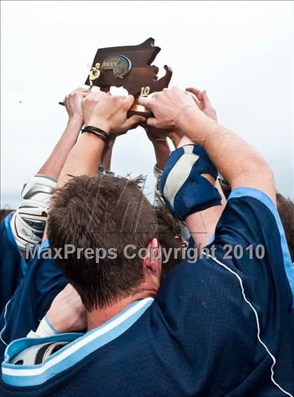 Thumbnail 3 in Medfield vs Hingham (MIAA Division 2 East Final) photogallery.