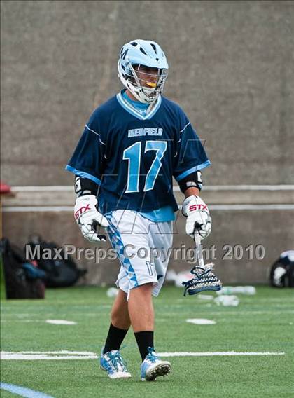 Thumbnail 2 in Medfield vs Hingham (MIAA Division 2 East Final) photogallery.