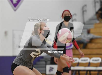 Thumbnail 1 in Pomona @ Arvada West photogallery.