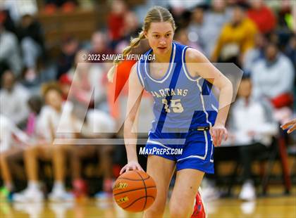 Thumbnail 3 in Lincoln East @ Lincoln High photogallery.