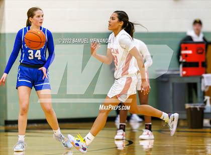 Thumbnail 2 in Lincoln East @ Lincoln High photogallery.