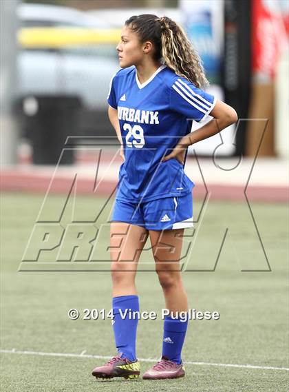 Thumbnail 3 in Flintridge Prep vs. Burbank photogallery.