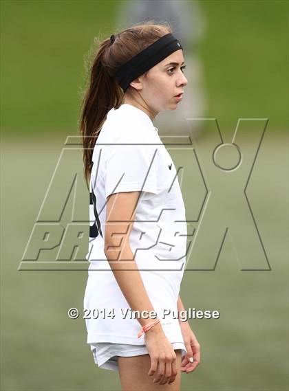 Thumbnail 2 in Flintridge Prep vs. Burbank photogallery.
