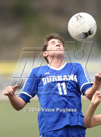 Thumbnail 2 in Flintridge Prep vs. Burbank photogallery.