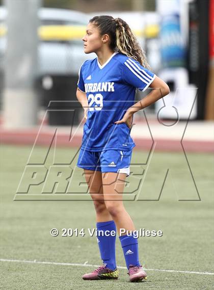 Thumbnail 1 in Flintridge Prep vs. Burbank photogallery.