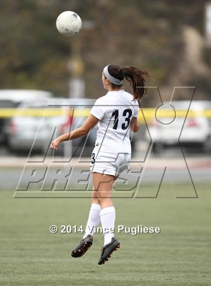 Thumbnail 1 in Flintridge Prep vs. Burbank photogallery.