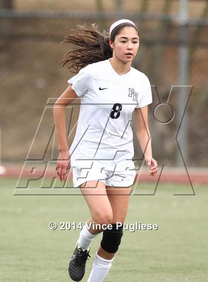 Thumbnail 3 in Flintridge Prep vs. Burbank photogallery.