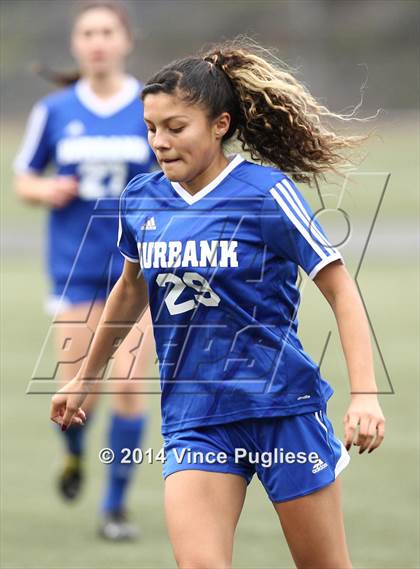 Thumbnail 2 in Flintridge Prep vs. Burbank photogallery.
