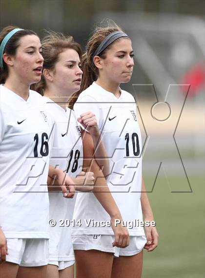Thumbnail 1 in Flintridge Prep vs. Burbank photogallery.