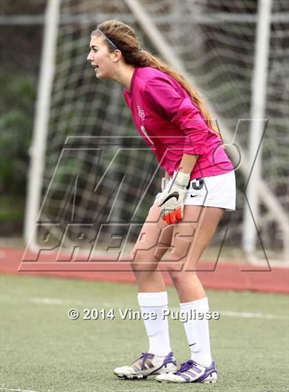 Thumbnail 2 in Flintridge Prep vs. Burbank photogallery.