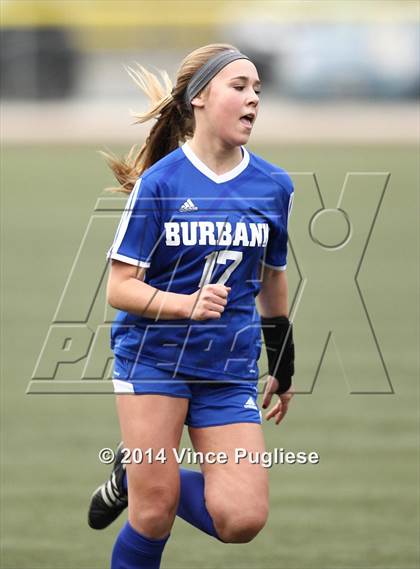 Thumbnail 3 in Flintridge Prep vs. Burbank photogallery.