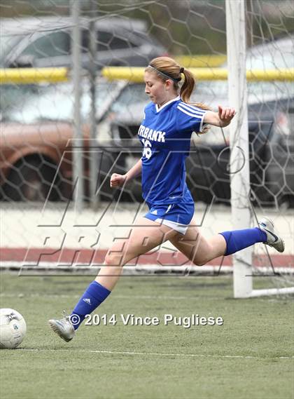 Thumbnail 1 in Flintridge Prep vs. Burbank photogallery.