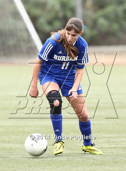 Thumbnail 1 in Flintridge Prep vs. Burbank photogallery.