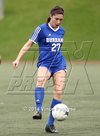 Thumbnail 1 in Flintridge Prep vs. Burbank photogallery.