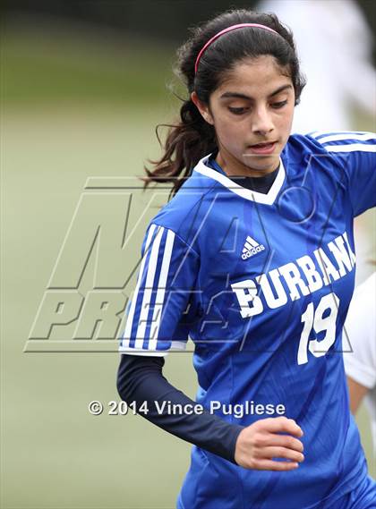 Thumbnail 2 in Flintridge Prep vs. Burbank photogallery.
