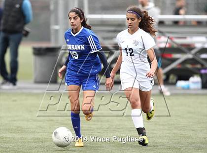 Thumbnail 2 in Flintridge Prep vs. Burbank photogallery.