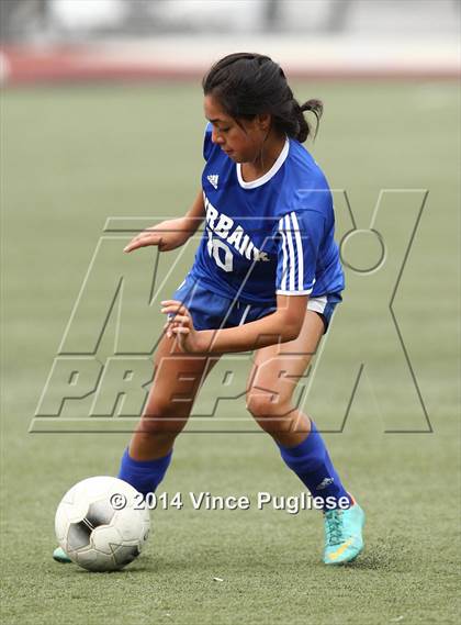 Thumbnail 1 in Flintridge Prep vs. Burbank photogallery.