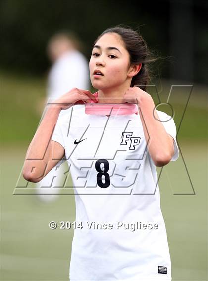 Thumbnail 2 in Flintridge Prep vs. Burbank photogallery.