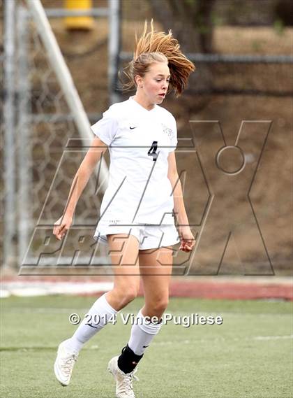 Thumbnail 1 in Flintridge Prep vs. Burbank photogallery.