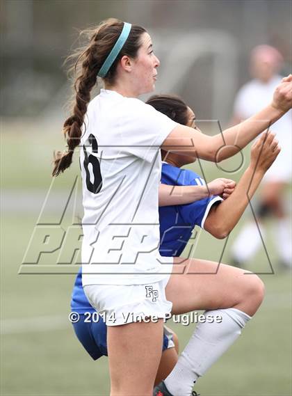 Thumbnail 2 in Flintridge Prep vs. Burbank photogallery.
