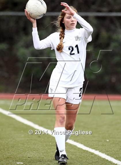 Thumbnail 1 in Flintridge Prep vs. Burbank photogallery.