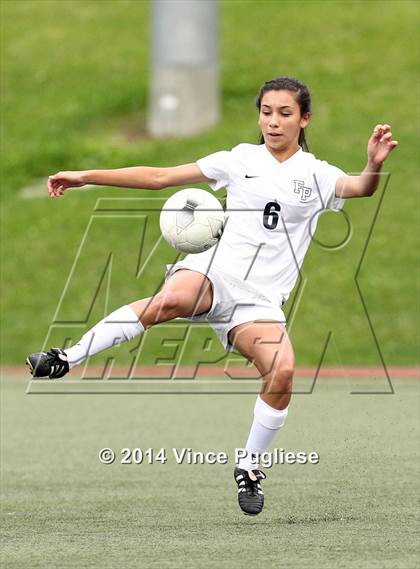 Thumbnail 2 in Flintridge Prep vs. Burbank photogallery.
