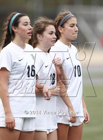 Thumbnail 3 in Flintridge Prep vs. Burbank photogallery.