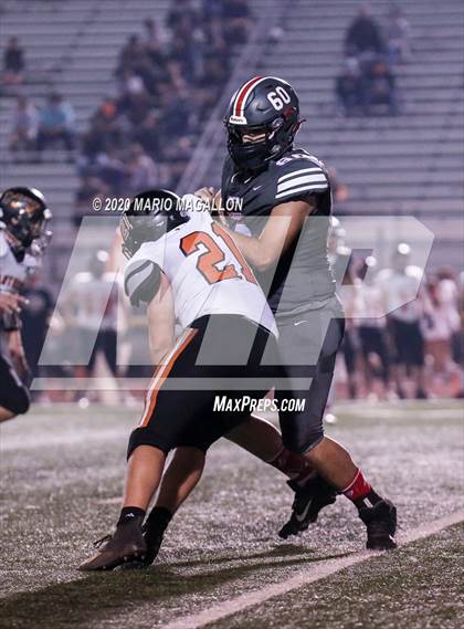 Thumbnail 3 in Pioneer vs Medina Valley (UIL 5A D2 Bi-District Playoff) photogallery.