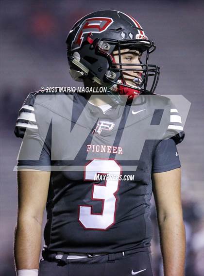 Thumbnail 2 in Pioneer vs Medina Valley (UIL 5A D2 Bi-District Playoff) photogallery.