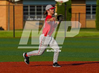 Thumbnail 1 in Center Grove vs. Martinsville (Sectional First Round) photogallery.