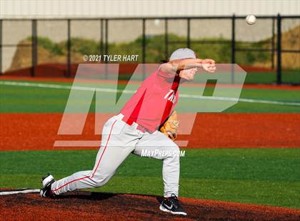 Thumbnail 1 in Center Grove vs. Martinsville (Sectional First Round) photogallery.