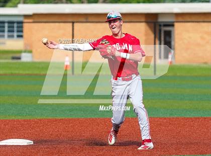 Thumbnail 3 in Center Grove vs. Martinsville (Sectional First Round) photogallery.
