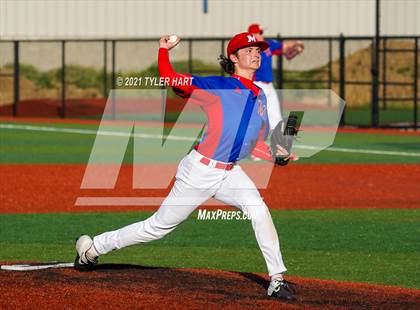 Thumbnail 2 in Center Grove vs. Martinsville (Sectional First Round) photogallery.