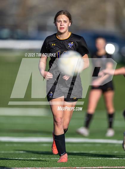 Thumbnail 3 in Bellevue West vs. Omaha Westside photogallery.