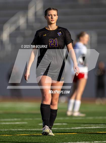 Thumbnail 3 in Bellevue West vs. Omaha Westside photogallery.