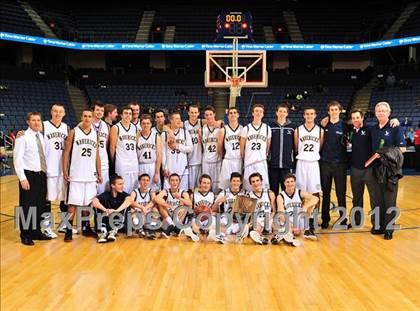 Thumbnail 2 in Lincoln vs. La Costa Canyon (CIF D2 SoCal Regional Final) photogallery.