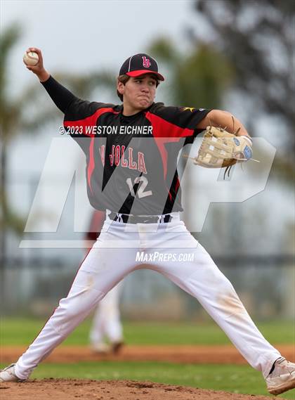 Thumbnail 1 in La Jolla @ Clairemont photogallery.